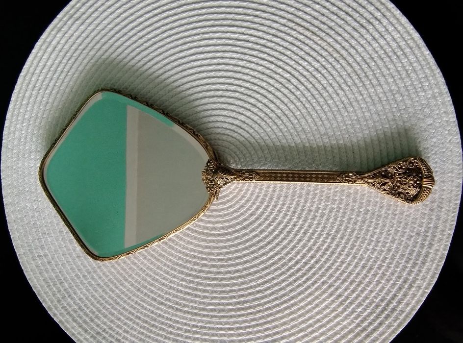 Антикварне дзеркальце