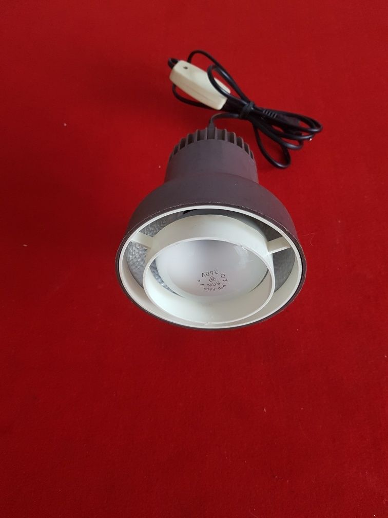 Lampa , żyrandol PRL sprawny z żarówkami Polam