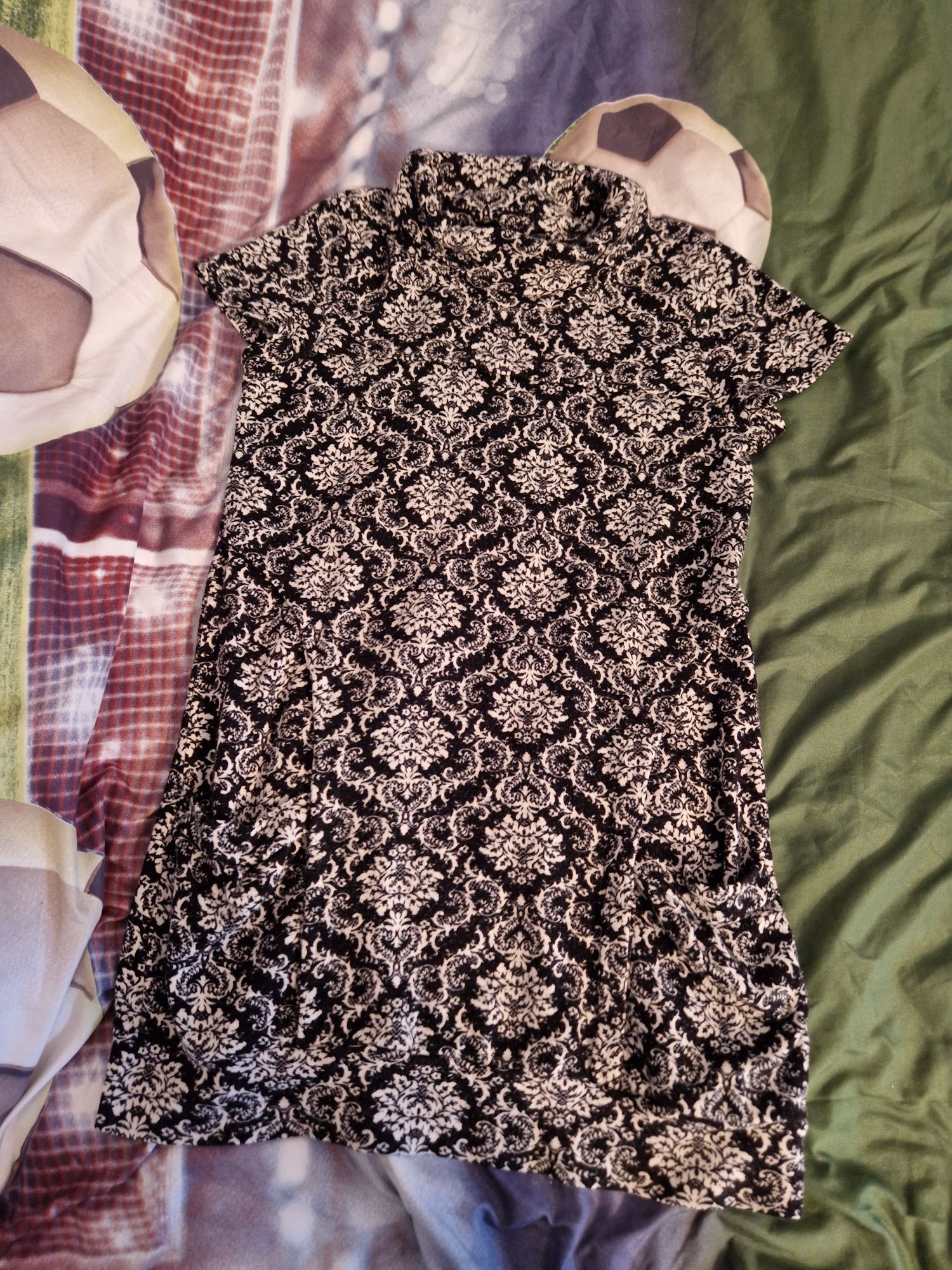 Sweterkowa sukienka rozmiar XL akryl