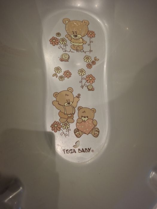 Dwie wanienki na regulowanym stelażu