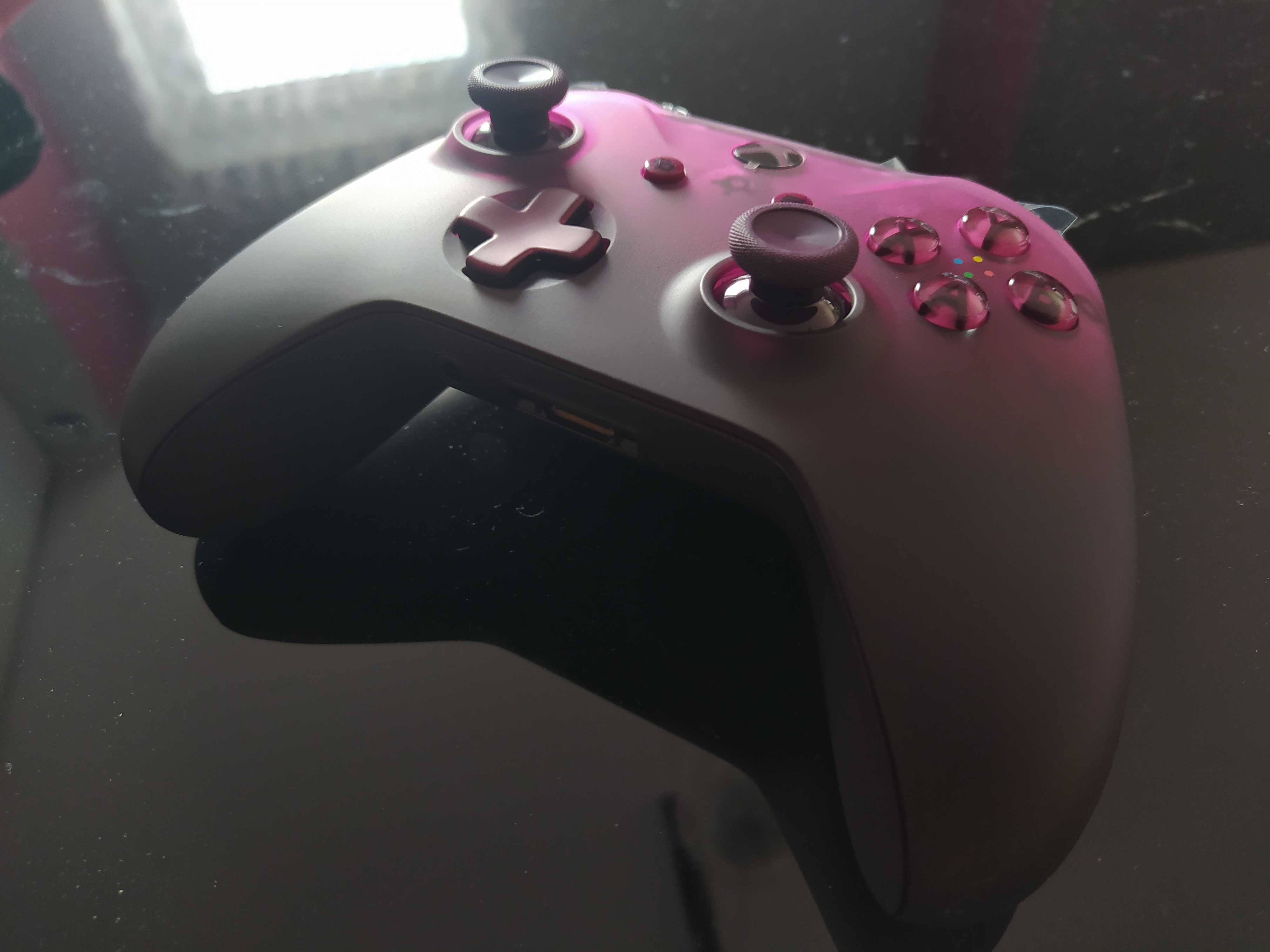 Pad kontroler do PC Xbox One lub Series S X Phantom Magenta