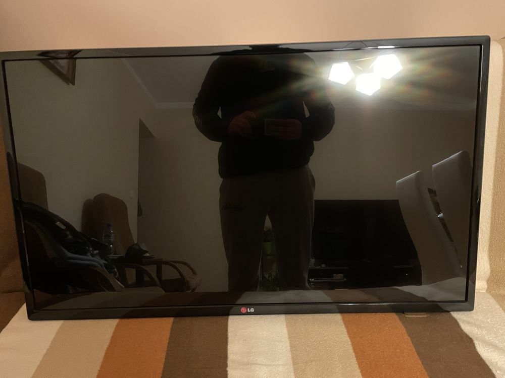 Telewizor LG 42LS3450 - Uszkodzony, na części lub do naprawy