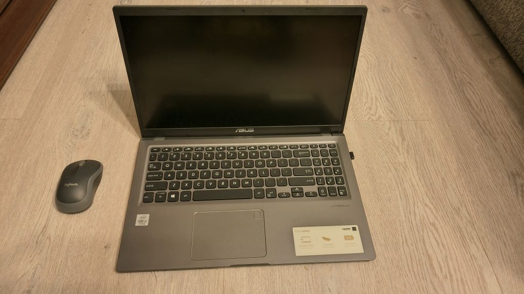 Sprzedam ASUS VivoBook 15 F515JA 15,6 cala