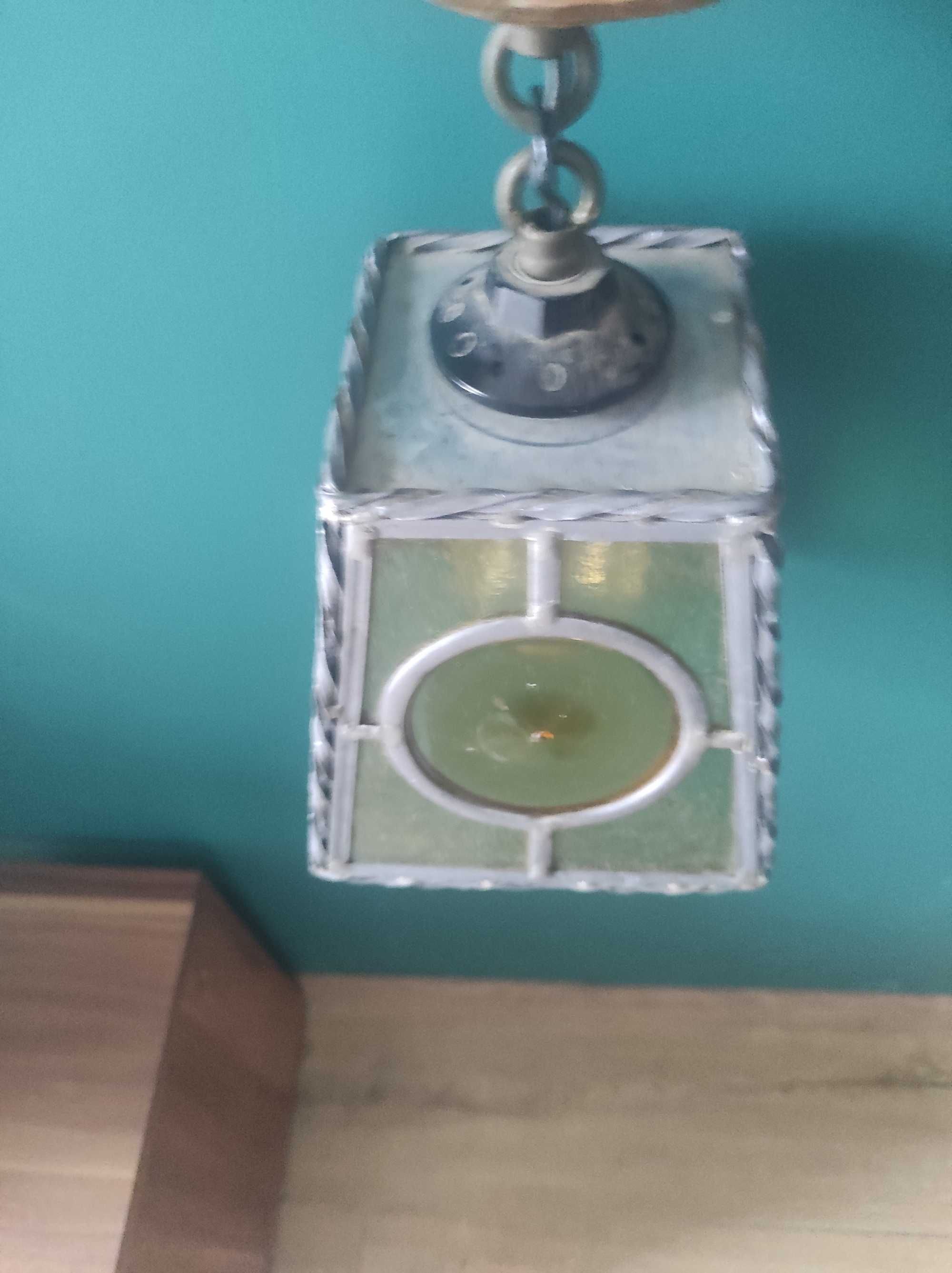 Lampa witraże drewniany motyw