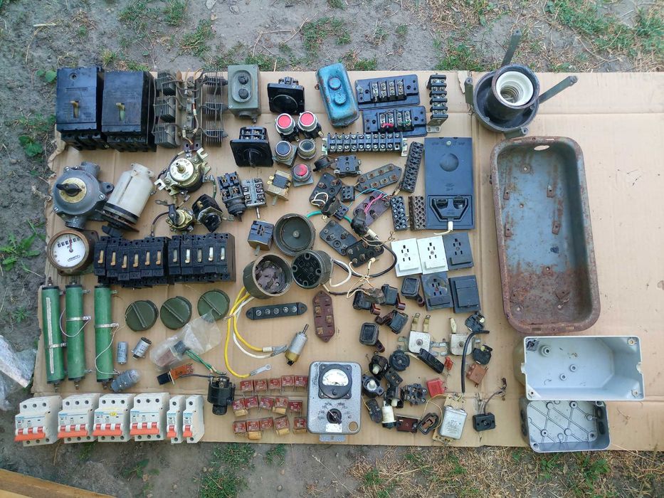 Переключатель кнопка автомат АЕ 1031 2046 пке вимикач розетка контакт