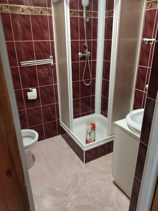 Wynajme parter okolo90m2 plus garaz