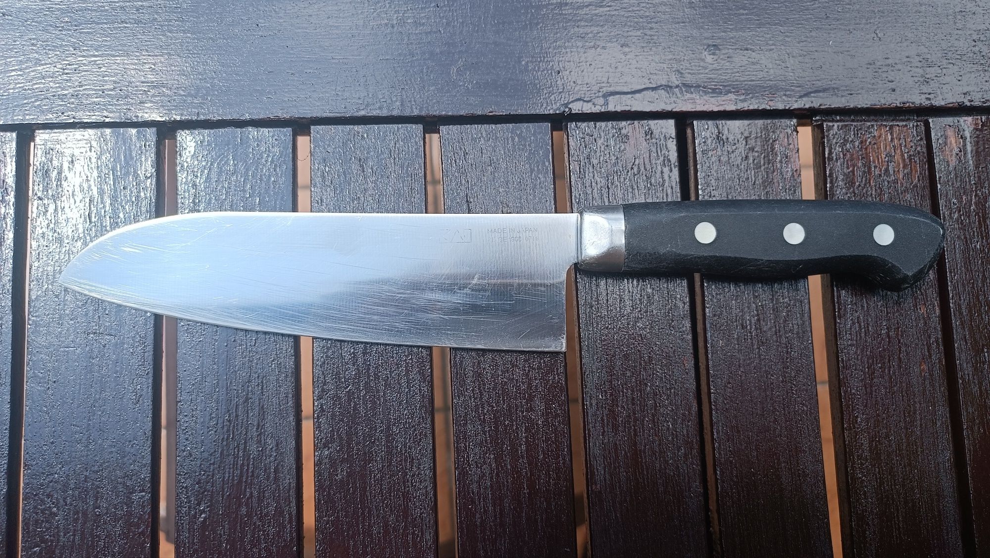Używany japoński nóż santoku Kai seki magoroku 170mm