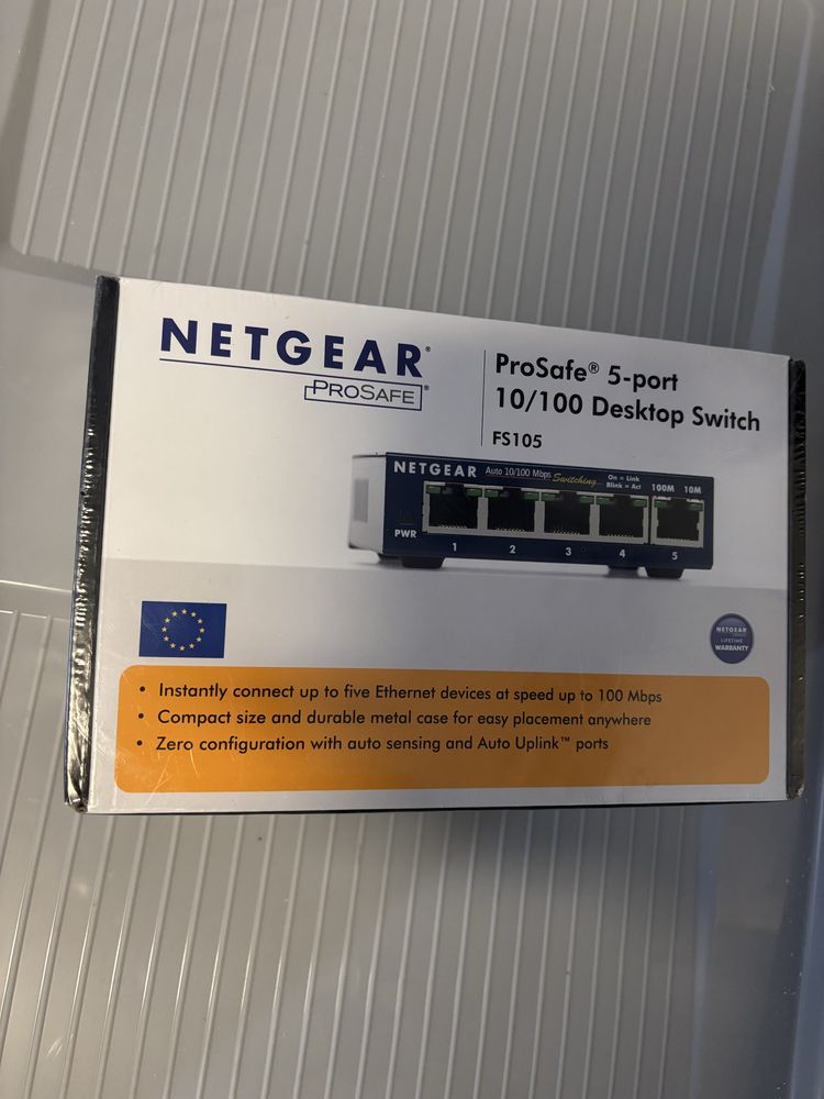 Przełącznik Netgear descop switch FS105 10/100