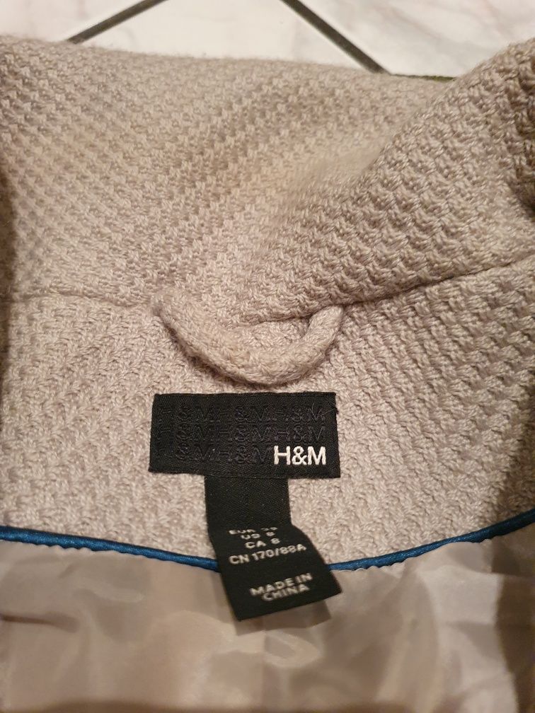 Śliczna i niepowtarzalna kurtka H&M