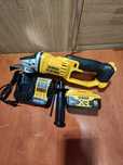 DeWalt 18V DCG412 szlifierka kątowa 125