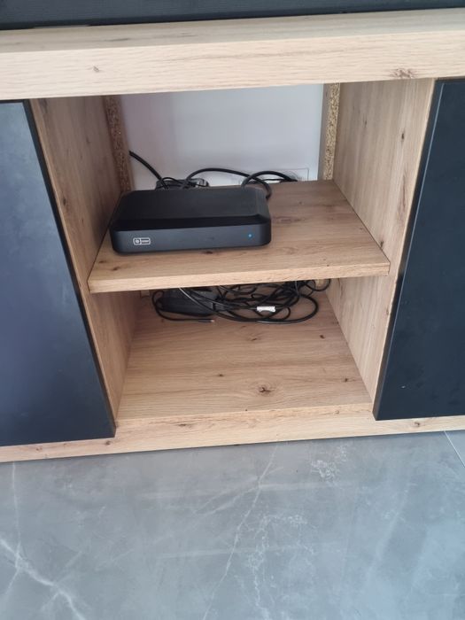 Komoda używana niecały rok