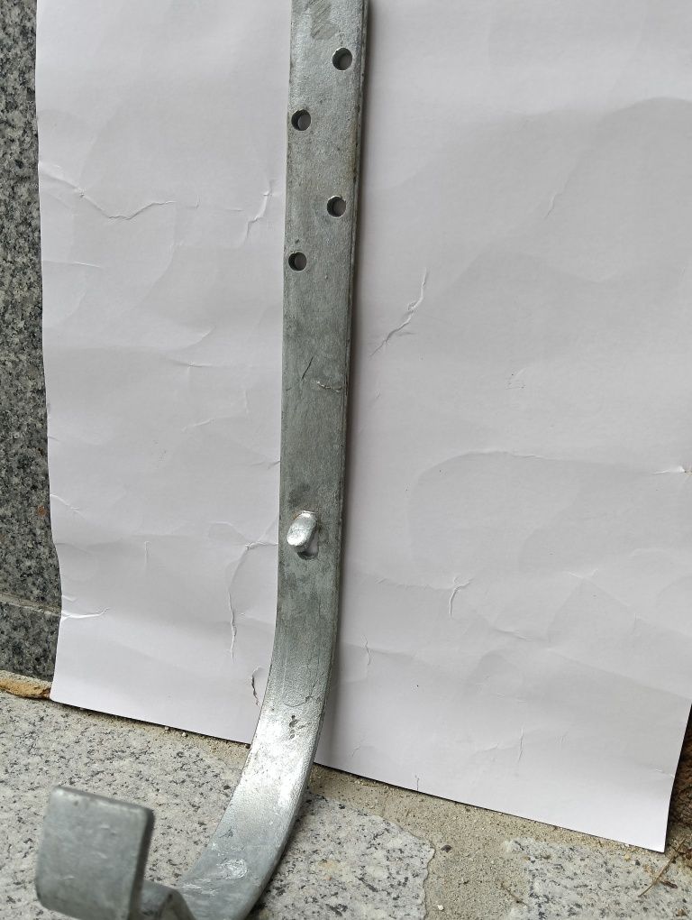 Haki rynnowe 36 szt ocynk solidne  150 mm nadkrokwiowe