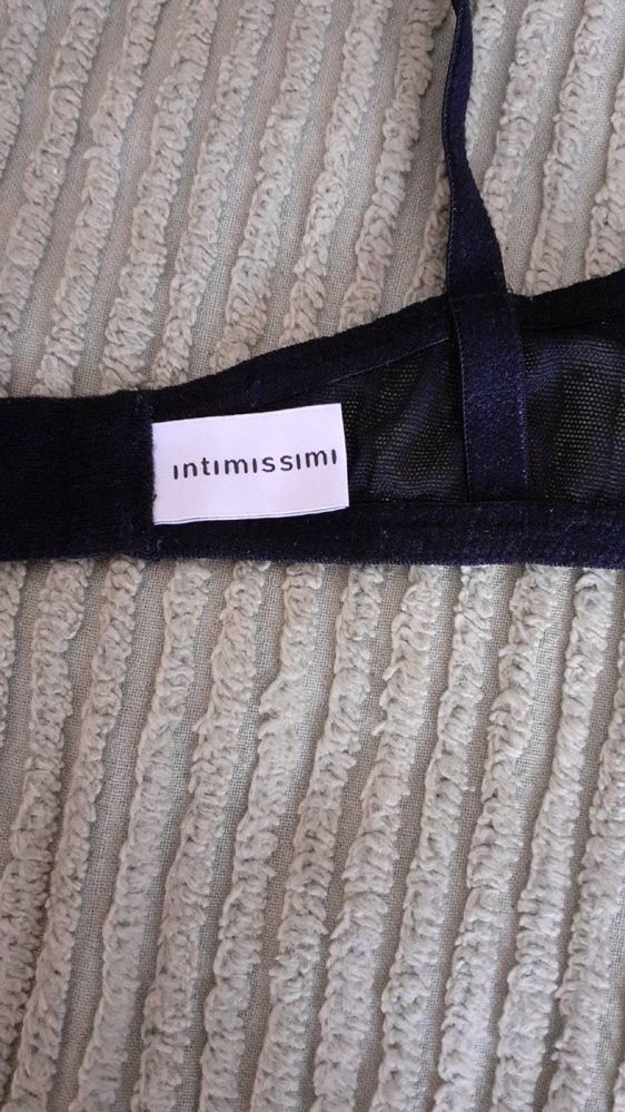 Бюстгальтер Intimisimi triumph 75 80 C