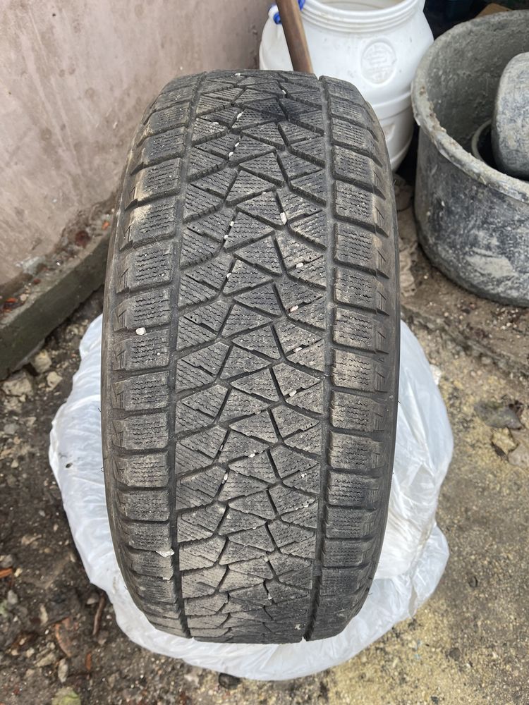 Резина 235 55 r18 Bridgestone Blizzak