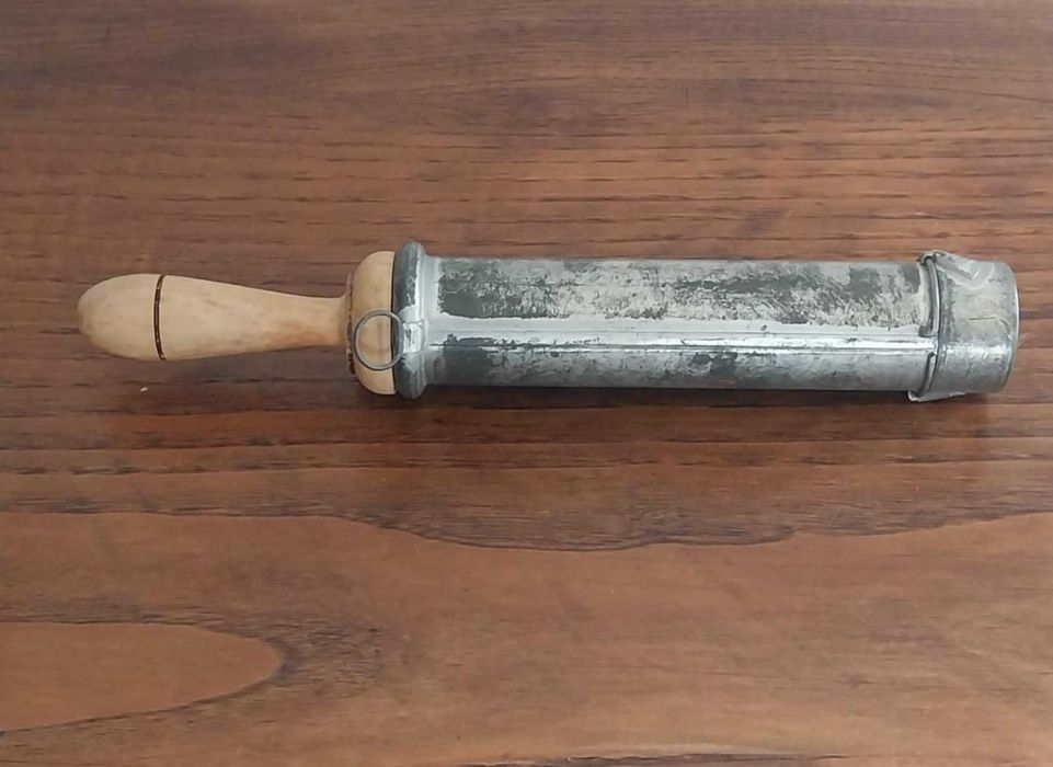 Antigo Utensílio de Cozinha. "RESTAURADO"
