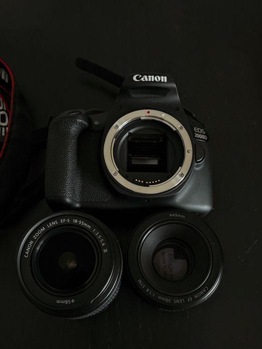 Canon 2000D com 2 objetivas - COMO NOVA