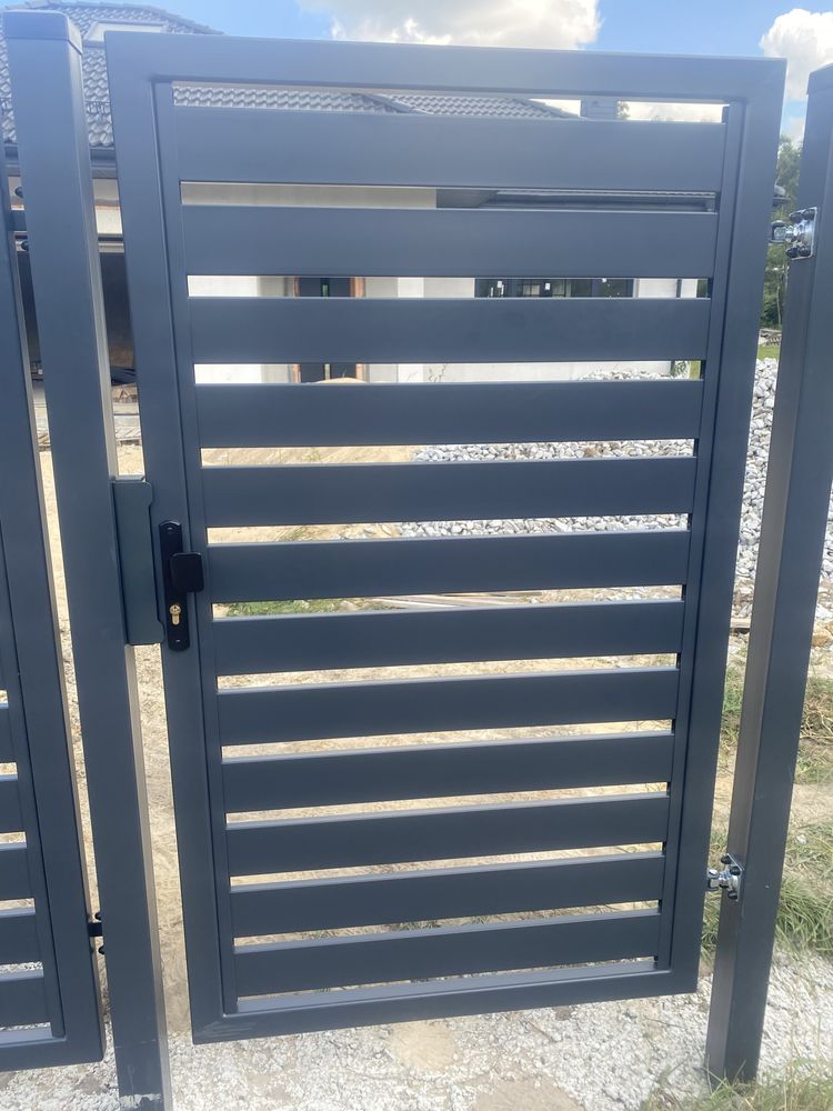 Brama przesuwna 4m x 1.5m