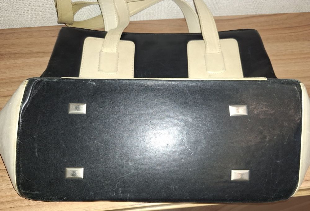 Шкіряна жіноча сумка англійського бренду Harrie Hendriks