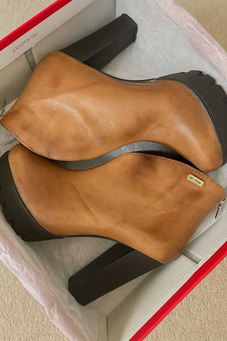 ∎ Botas/Botins de Senhora 100% Pele Genuína – Novos ∎