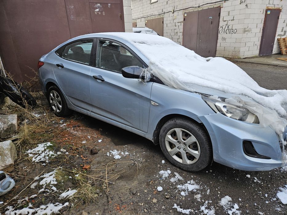 Разборка  HYUNDAI accent розборка запчастини шрот