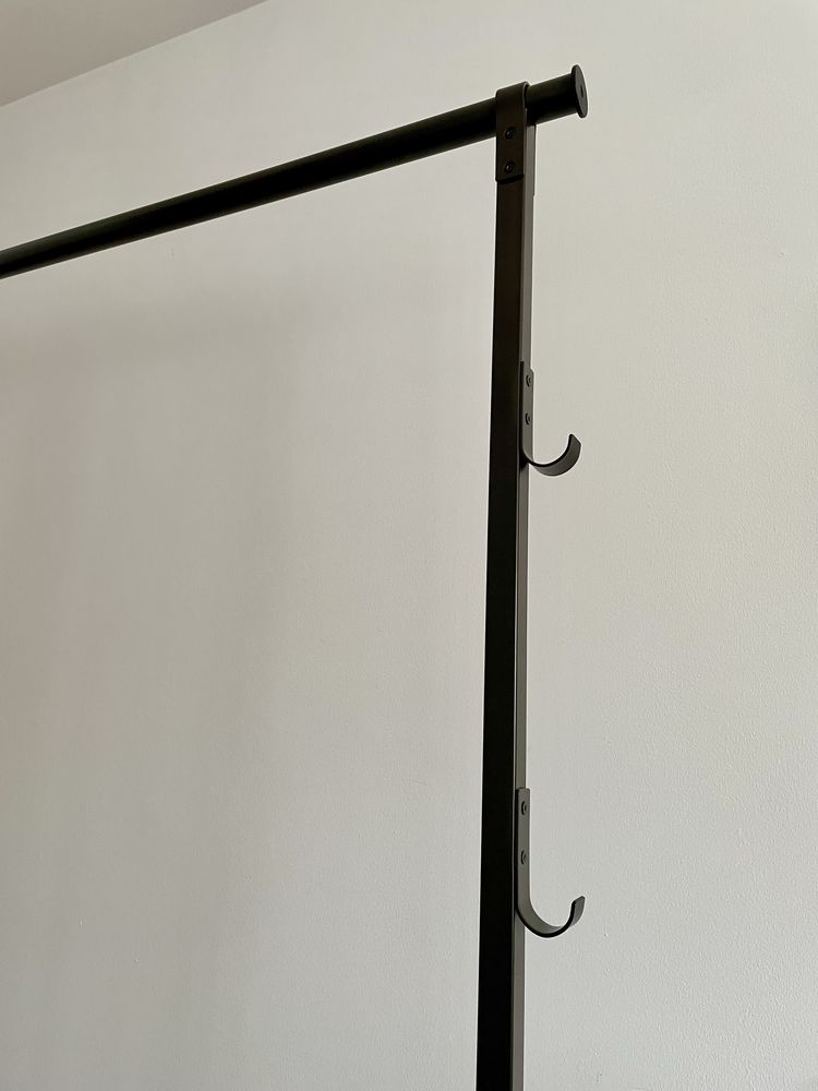 Cabide de Pé IKEA