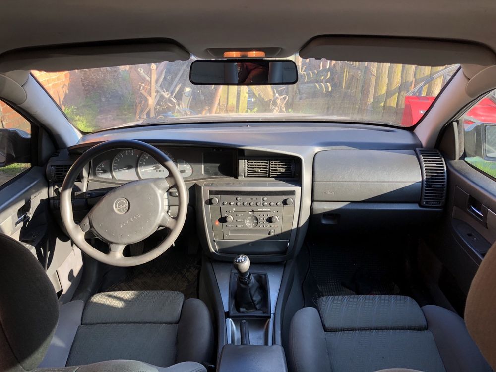 Разборка Opel Omega B бампер капот дверь фары двигатель салон ляда гбц