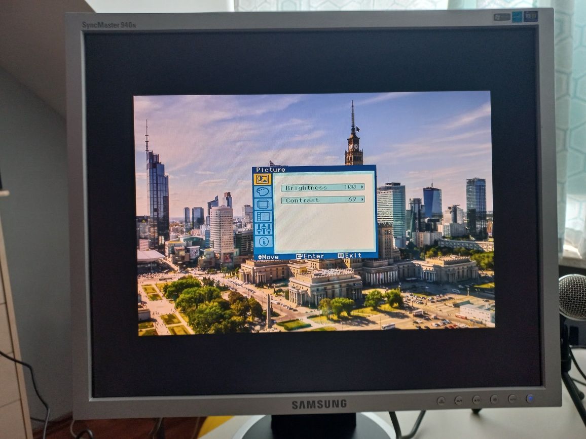 Monitor Samsung 949 N - 19 cali