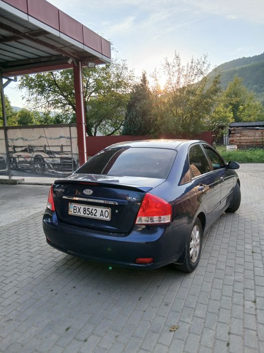 Кіа creator 1'6 бенз 2008 рік