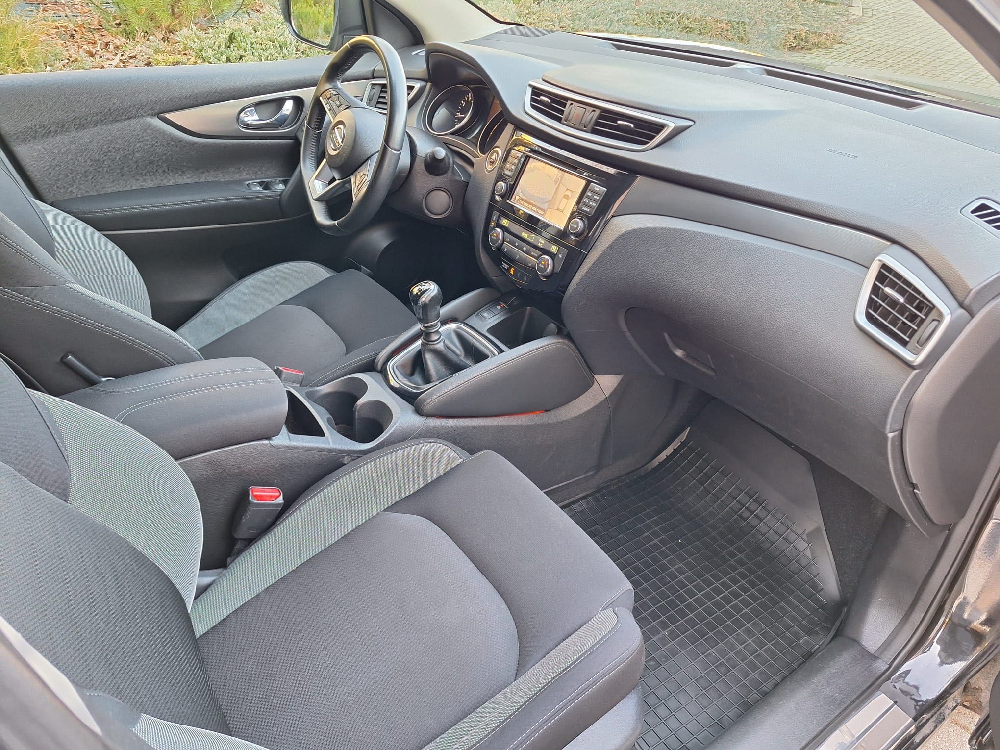 Nissan Qashqai 1,6 DIG-T-N-CONNECTA