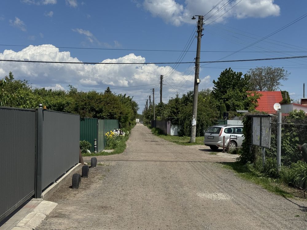 Дача в Черкасах з будиночком. СТ Садівник