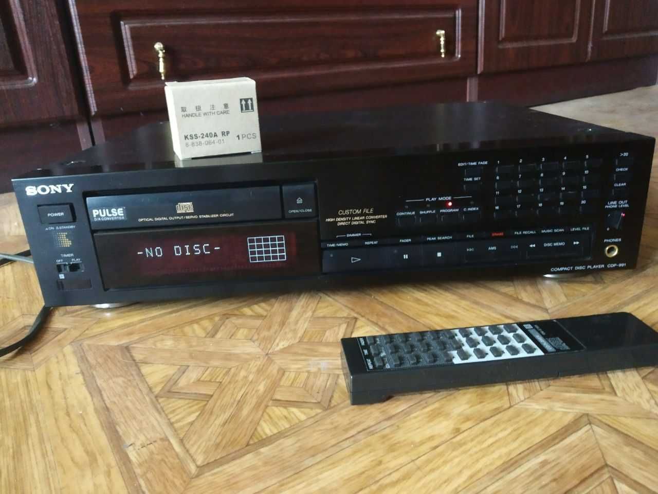 Продаю компакт дисковий програвач   SONY CDP- 991