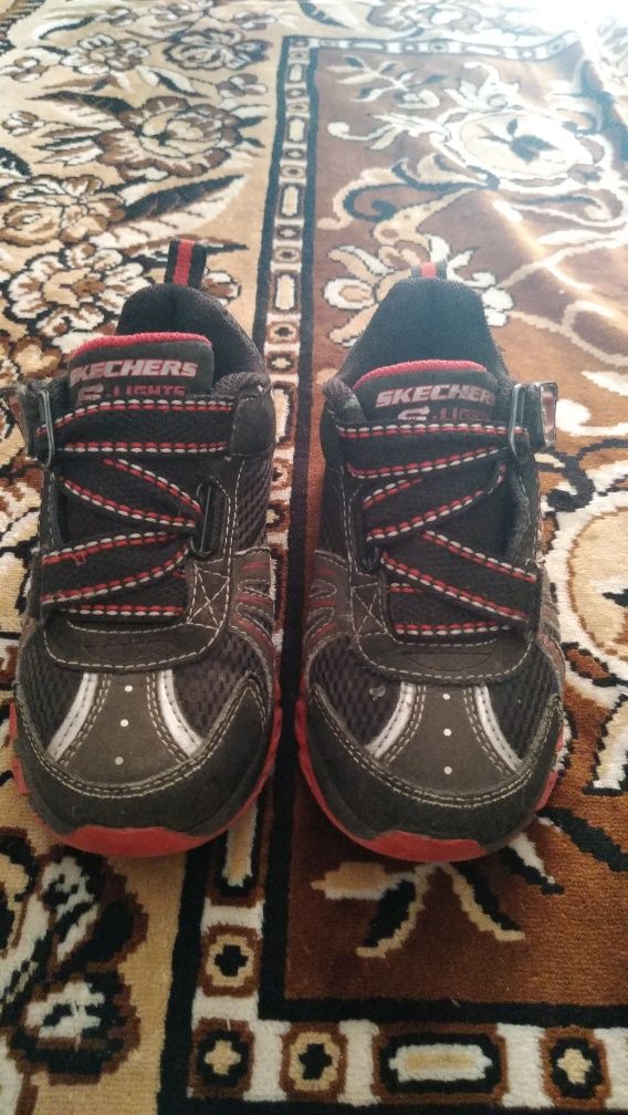 Кроссовки Skechers р.27 & Jordan р.31