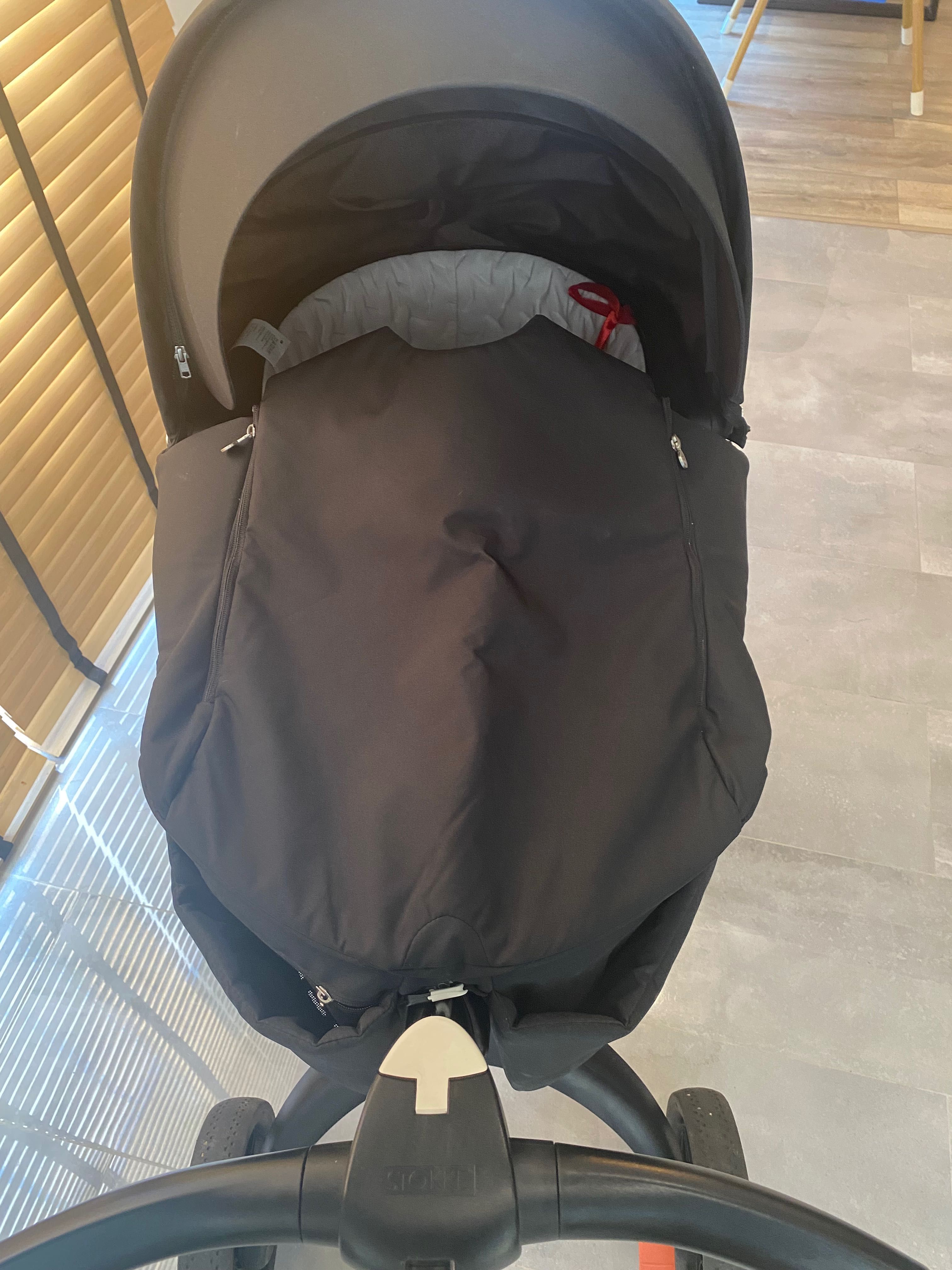 Wózek Stokke Xplory V6 2w1 Deep Black