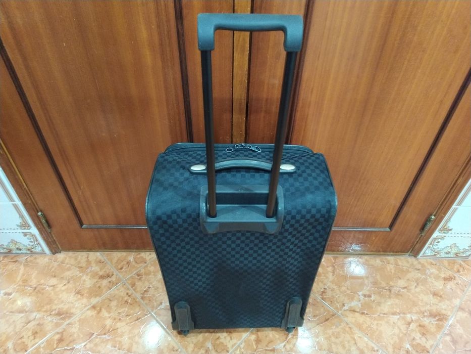 Mala malas de porão até 23 kg viagem casa quarto apartamento carro.