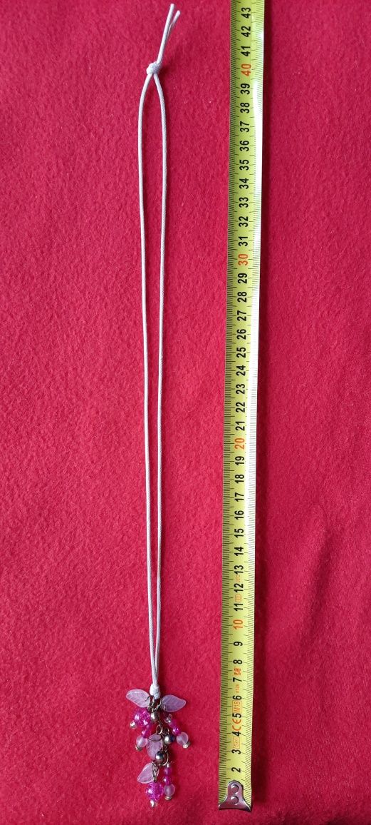 Naszyjnik na sznurku wisior jasnoróżowy 40cm *wysyłka paczkomatem*