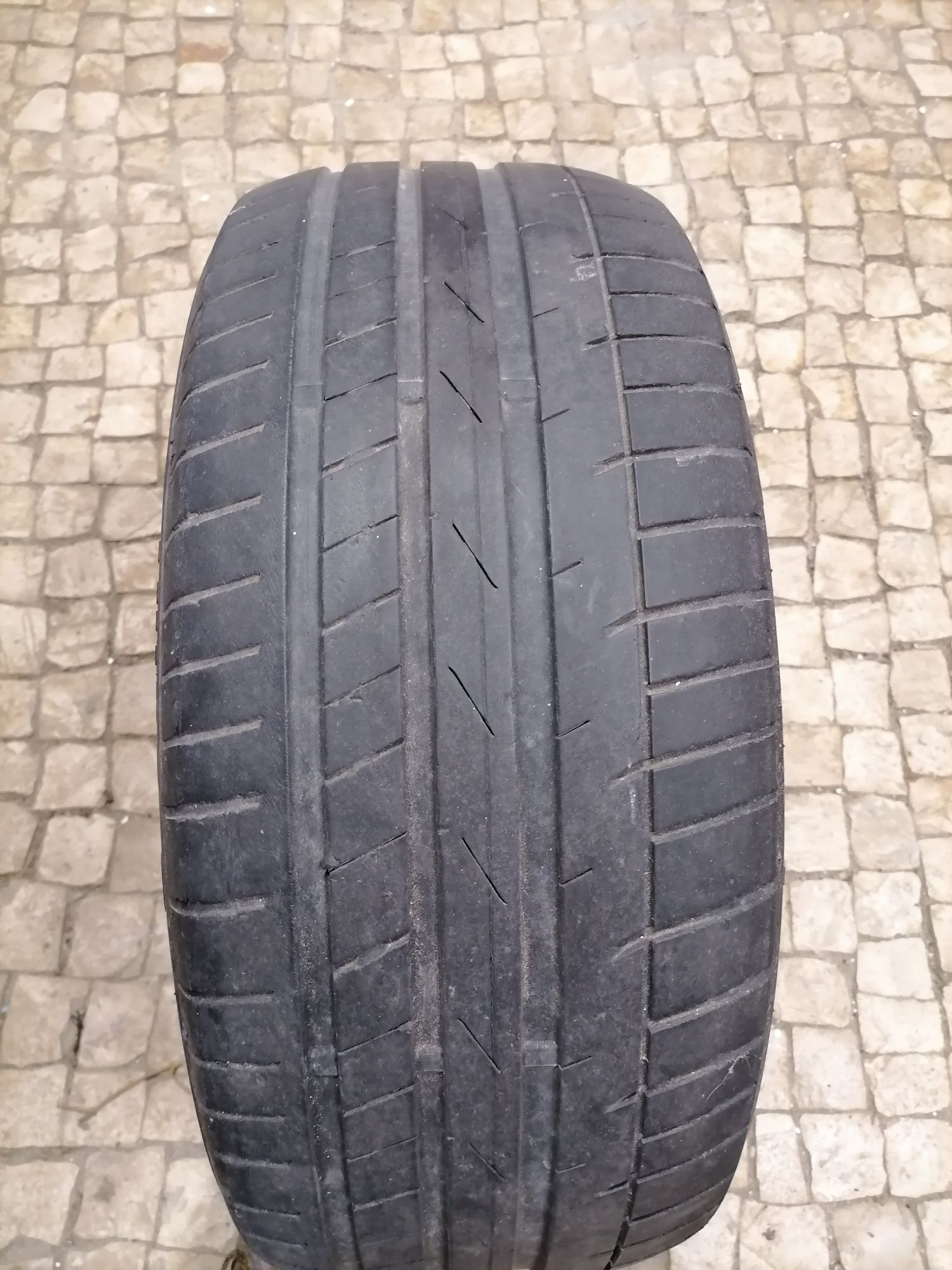 Jante mercedes de pneu suplente e pneu 225/50  Zr 16 96 w