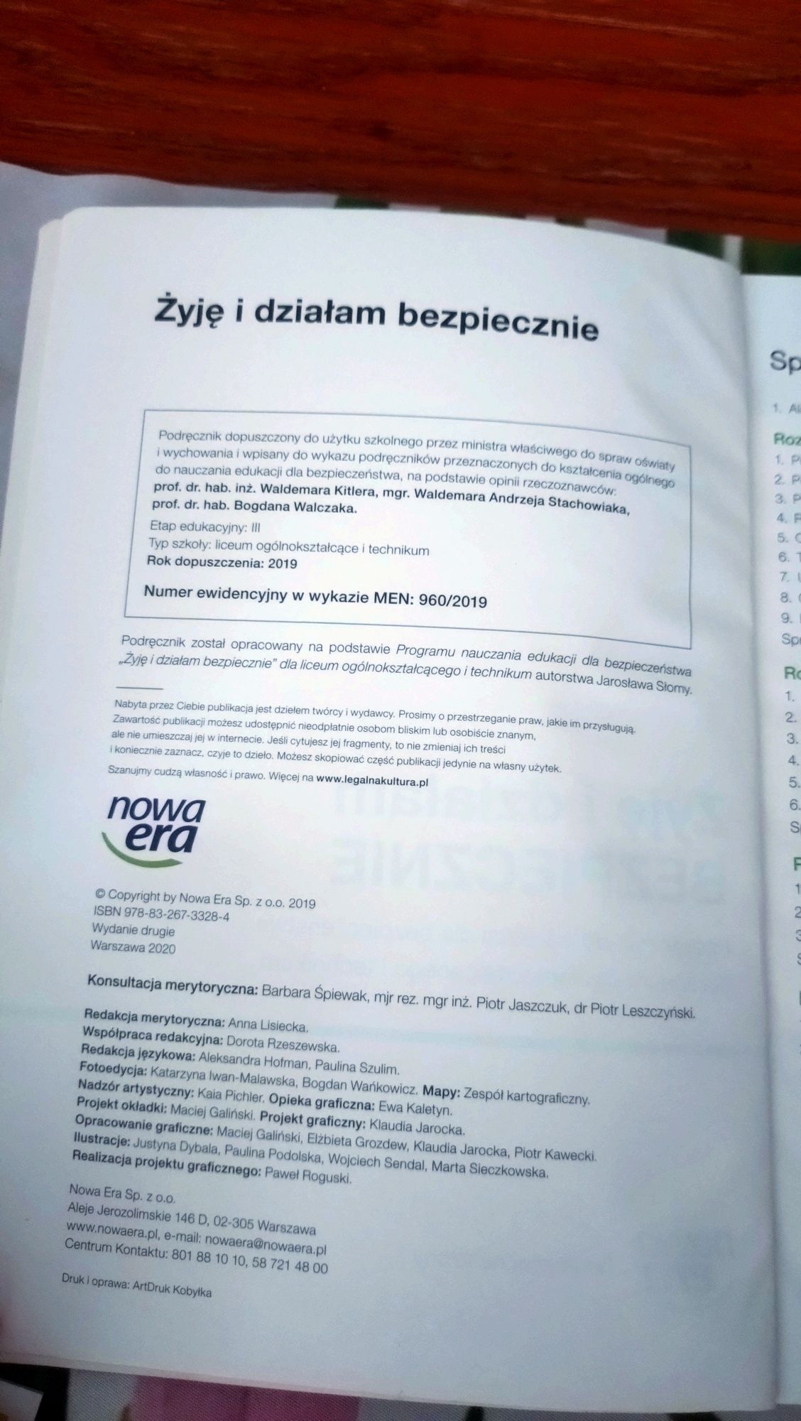 Żyję i działam bezpiecznie podręcznik dla liceum i technikum