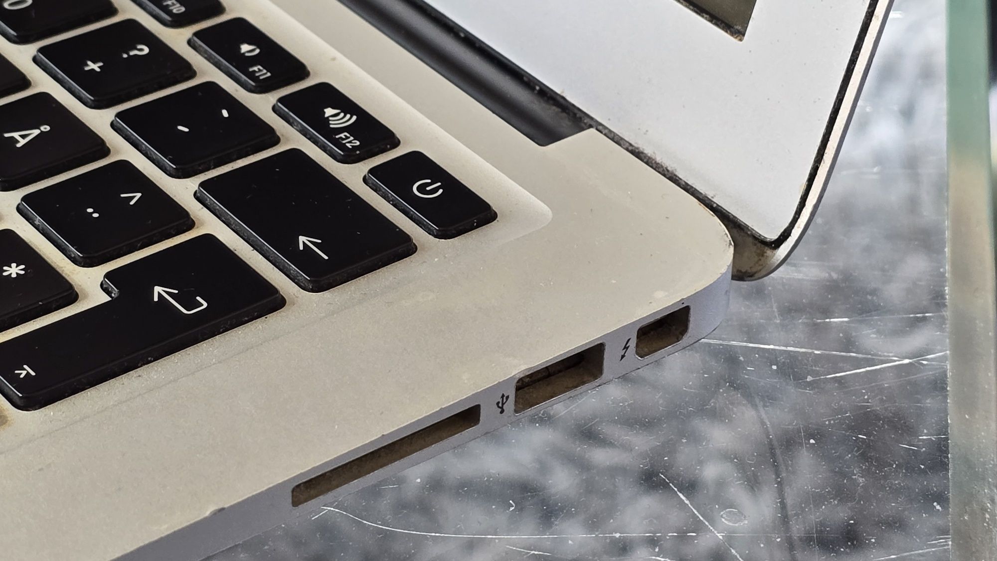Macbook Air 13,3' 100% Sprawny 4/128GB MacOS Catalina Gwarancja