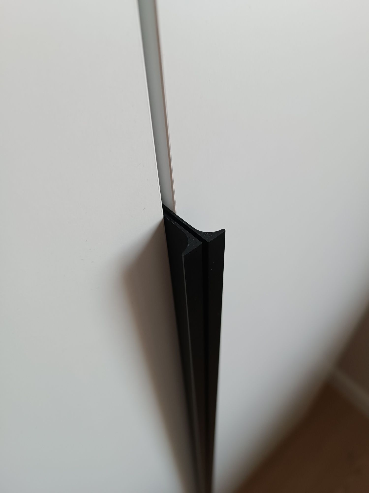 Szafa na wymiar od stolarza SZ 1300 W 2322 GŁ605