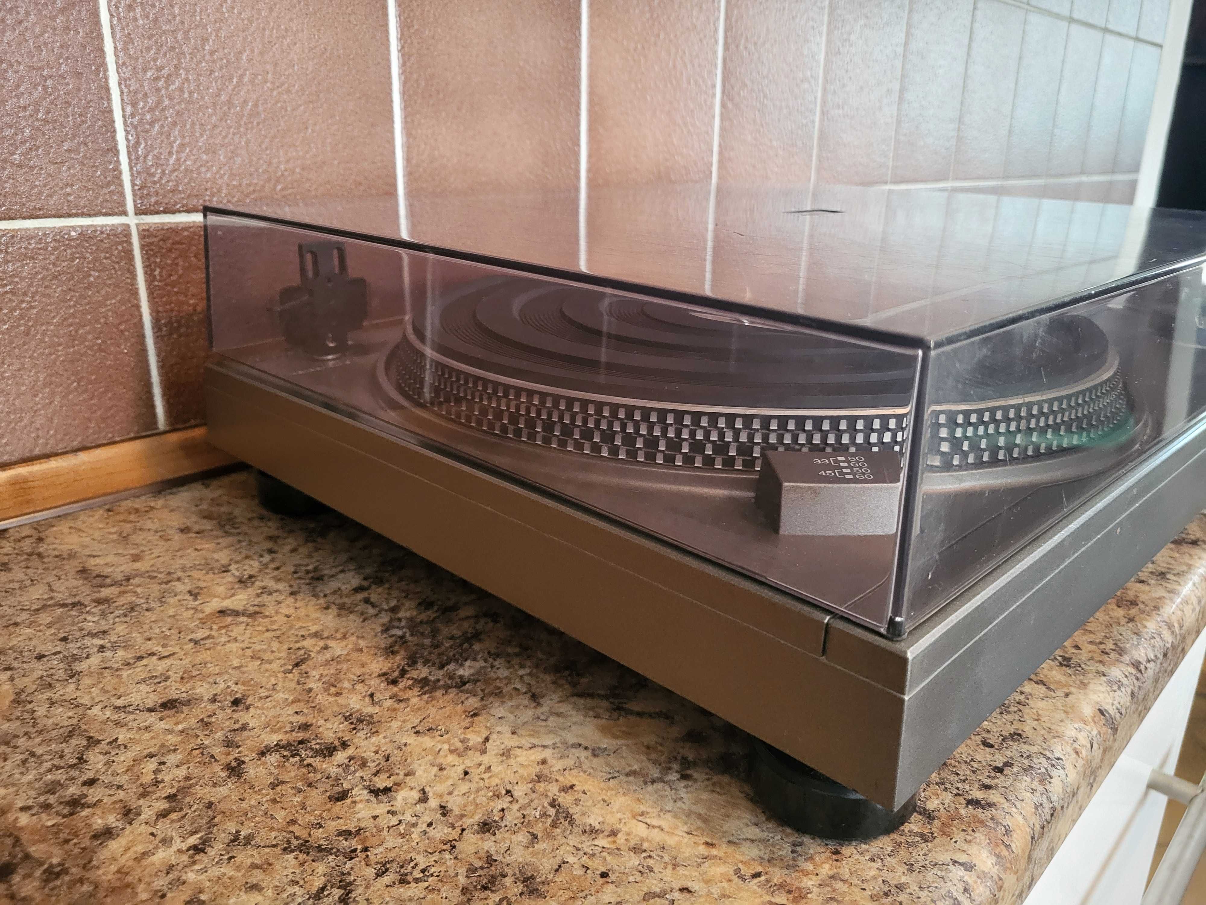 Gramofon Hitachi HT -355 Direct drive pół automat