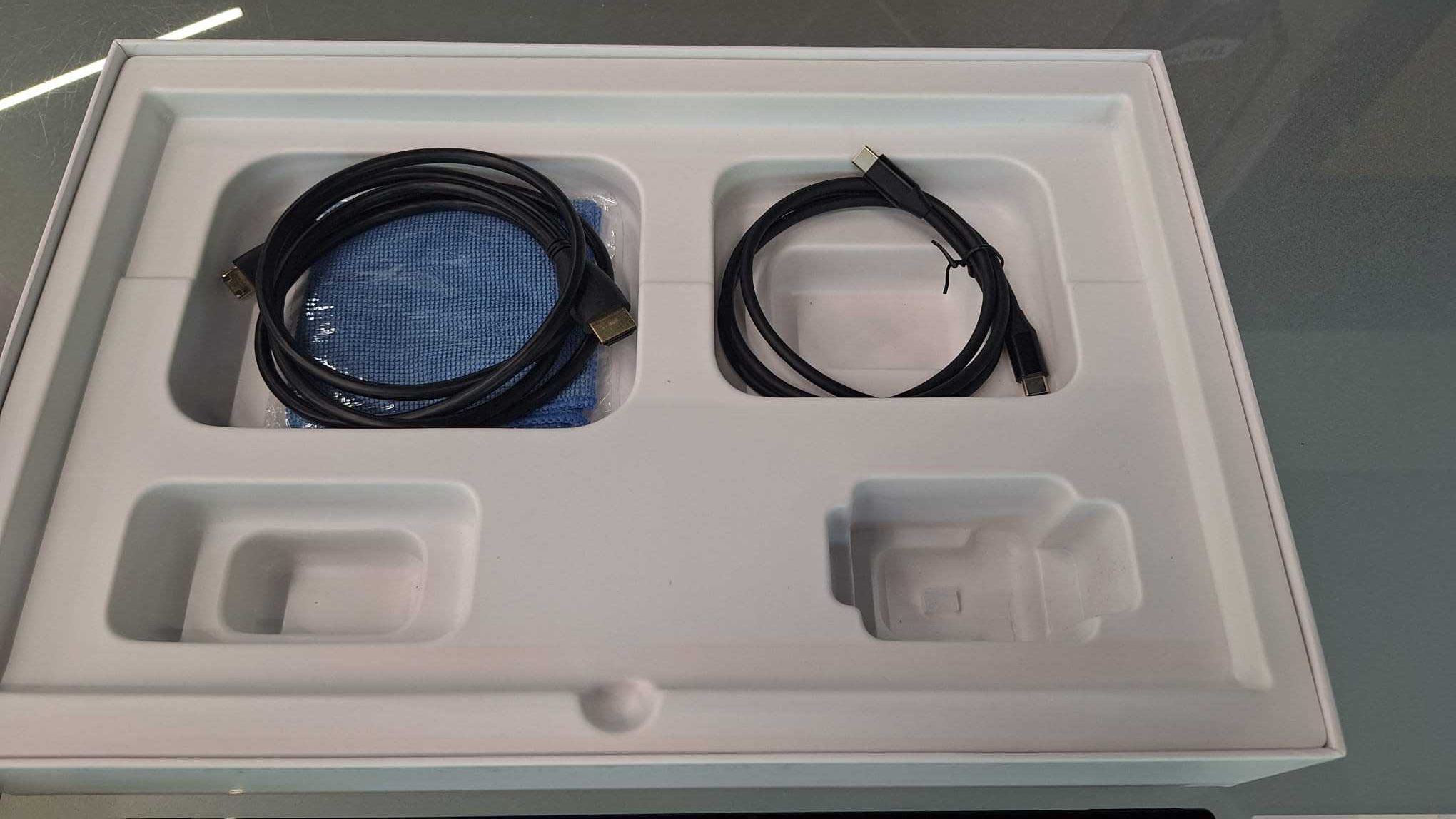Przenośny monitor ARZOPA A1 Dotykowy 15,6"