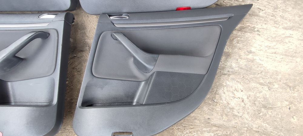 Карти салону Гольф 5 хетчбек обшивка обивка дверей Golf 5 хечбек ручка