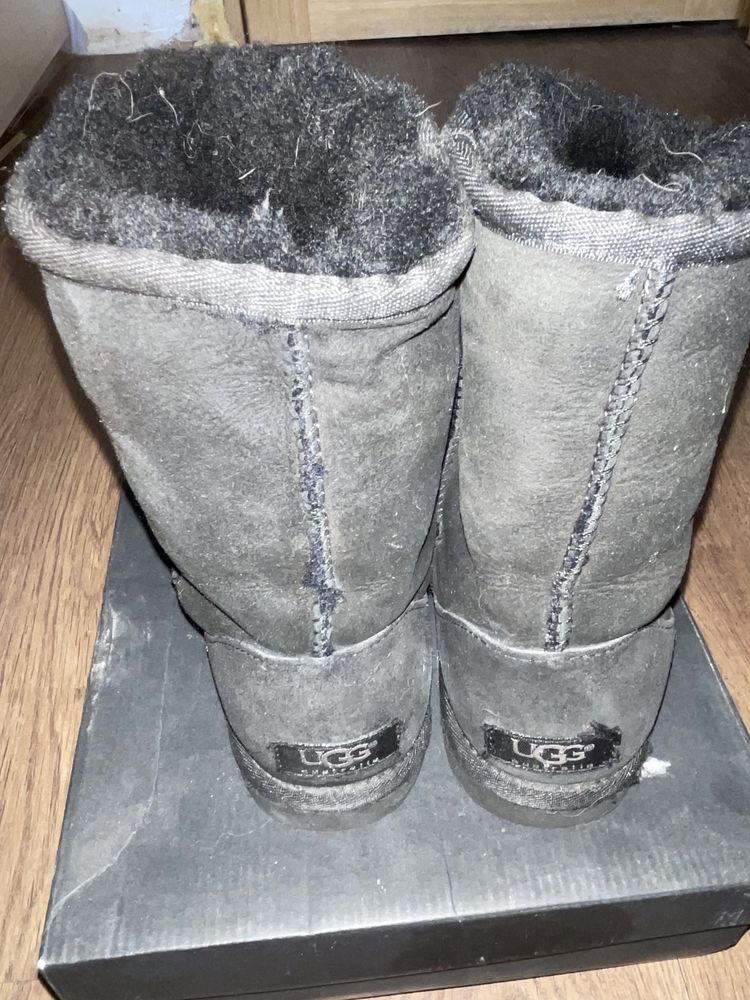 Продам ugg( угги) детские