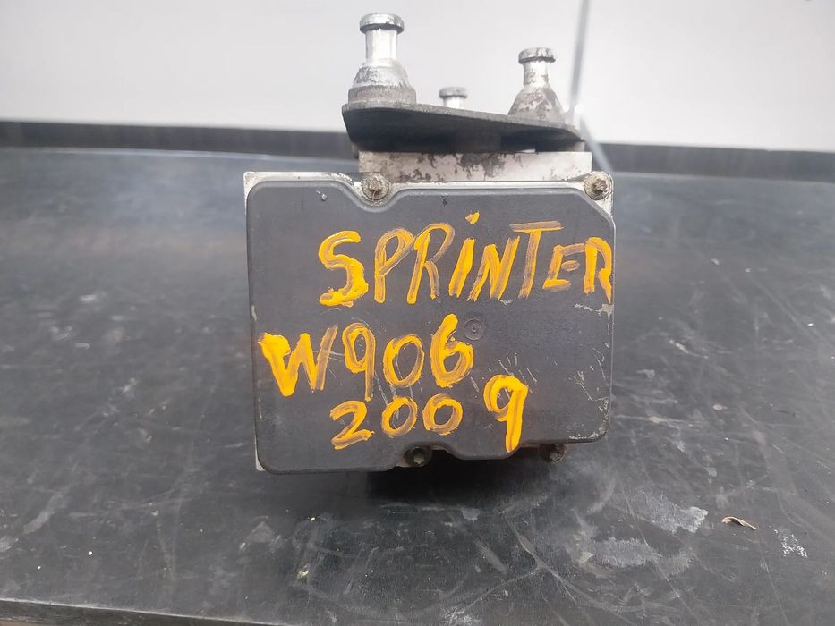 Módulo ABS Mercedes-Benz Sprinter W906 Ref: A007 431 46 12