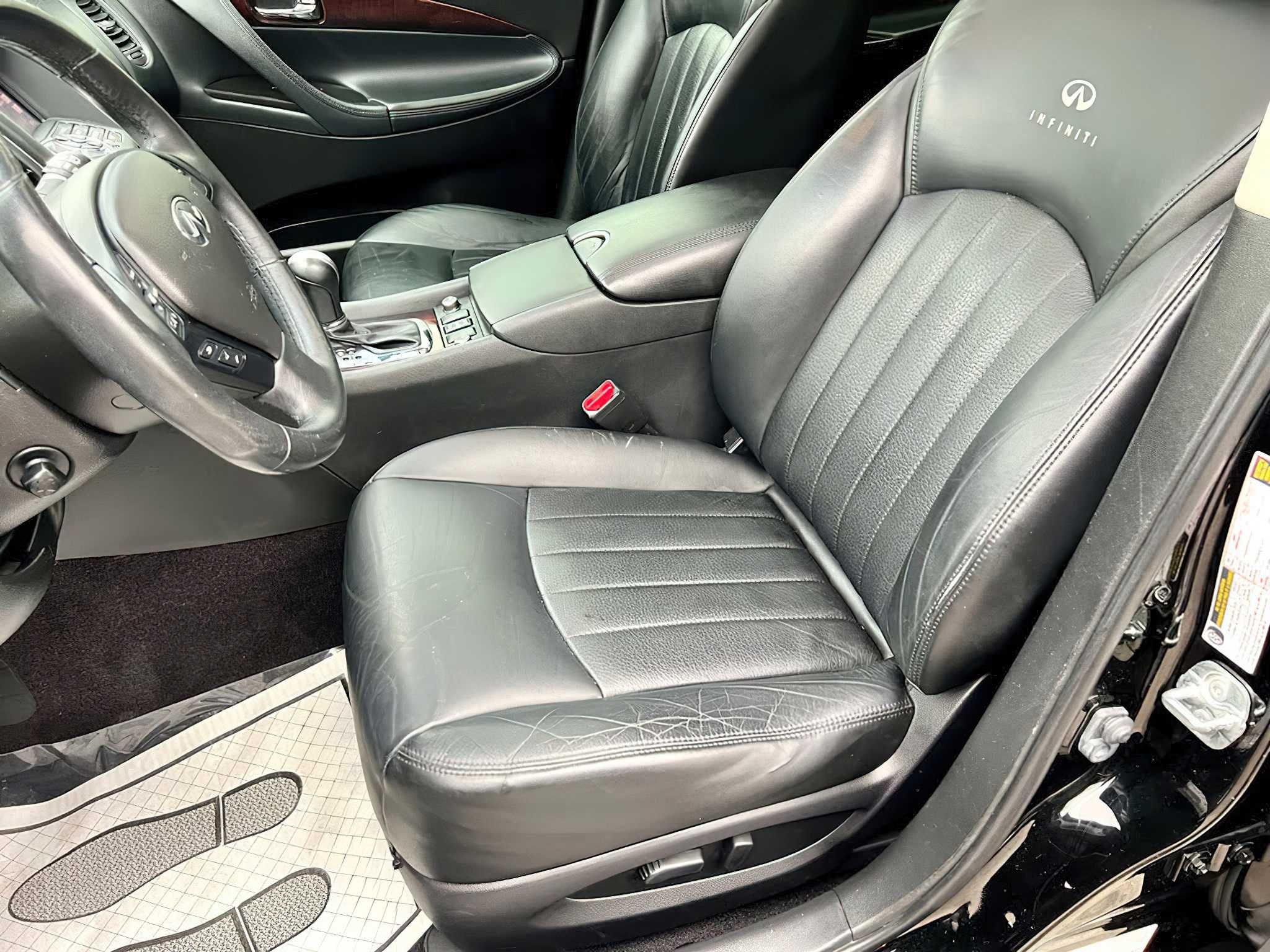 Infiniti Qx50      2014