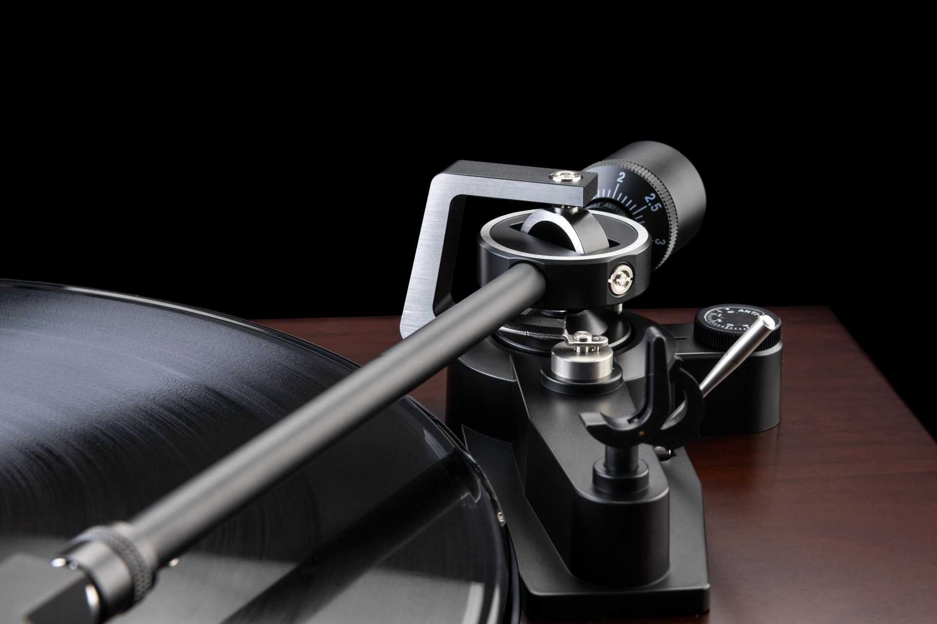 Gramofon Dual CS 618Q black piano - super cena WROCŁAW