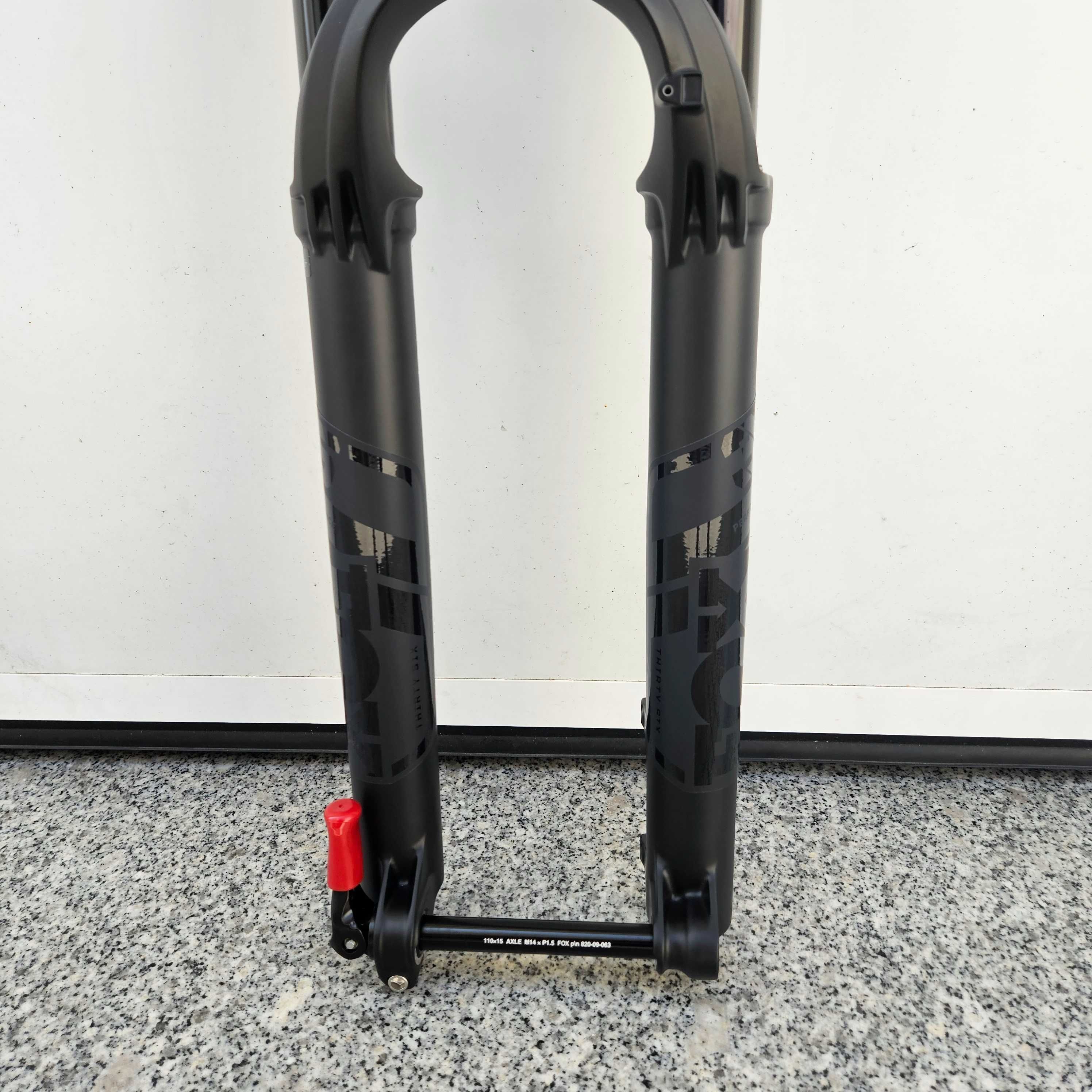 Suspensão Fox 36 Performance 150mm GRIP