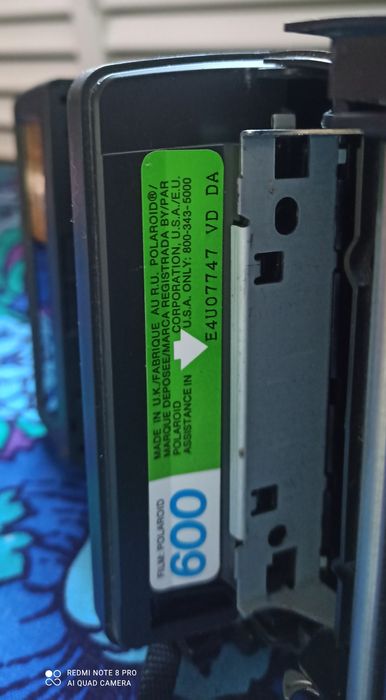 Винтажная моментальная камера Polaroid 636 Closeup