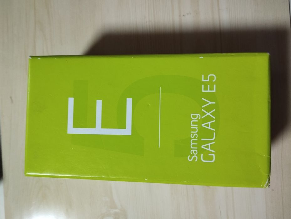 Мобільний телефон Samsung Galaxy E5 E500H