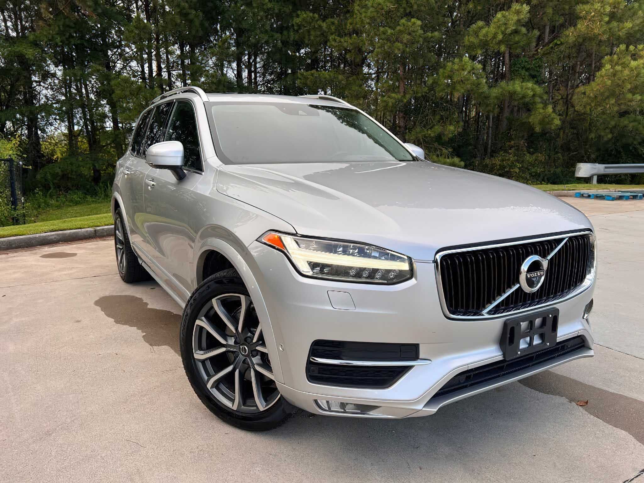Volvo XC90  2019